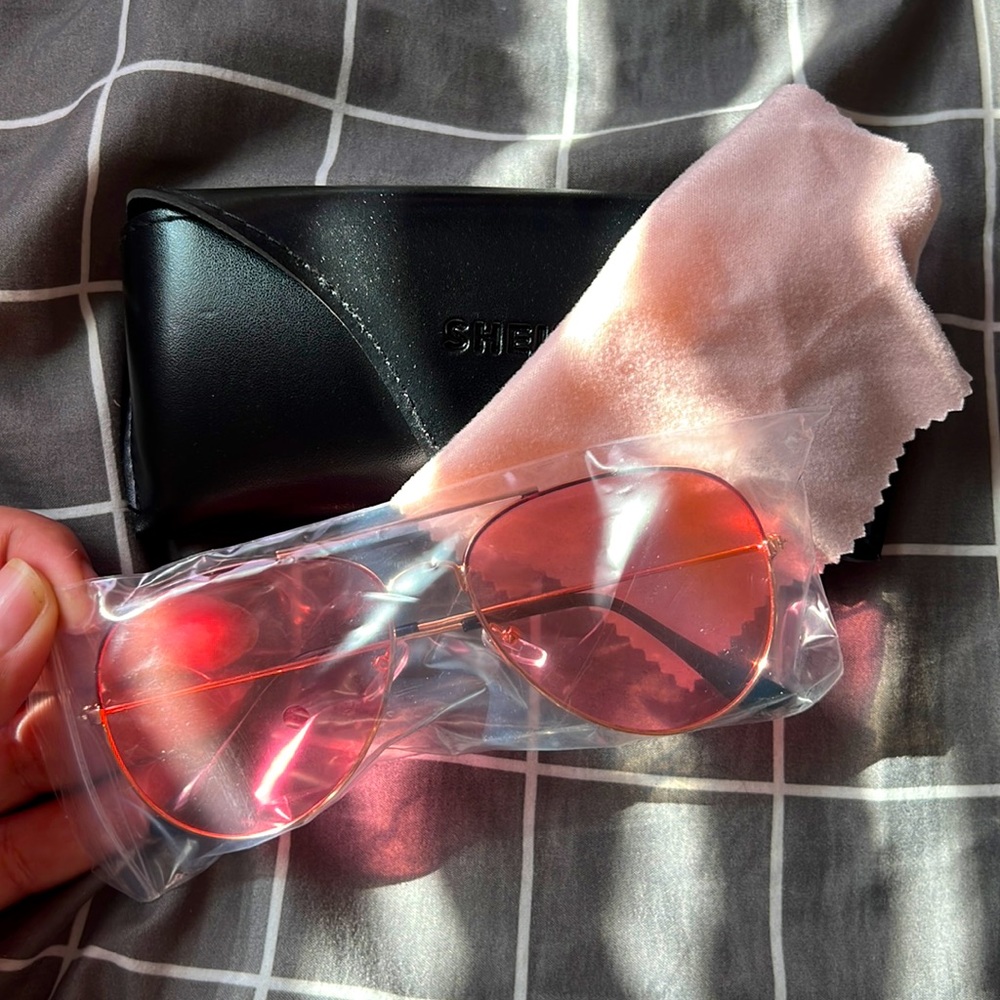 NWB Pink shades